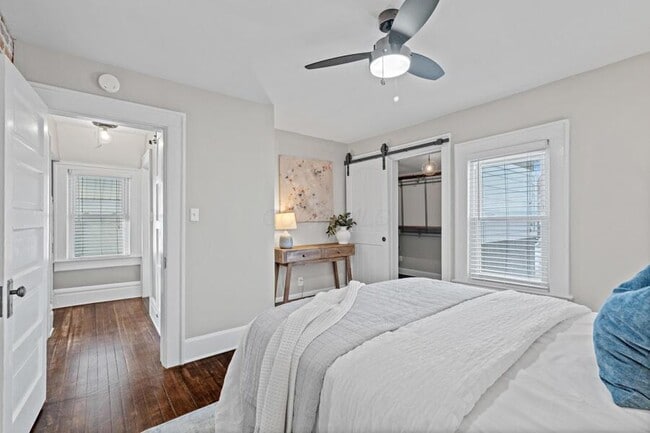 Building Photo - 1511 Hamlet St