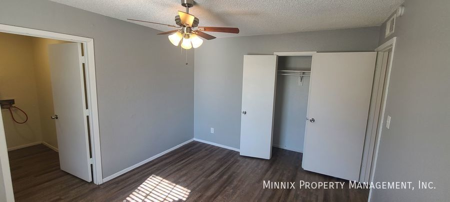 Building Photo - 3007 W Louisiana Ave