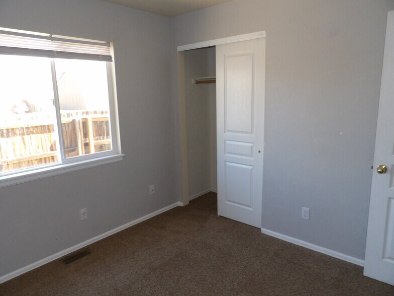 Building Photo - 875 Aspenglow Ln