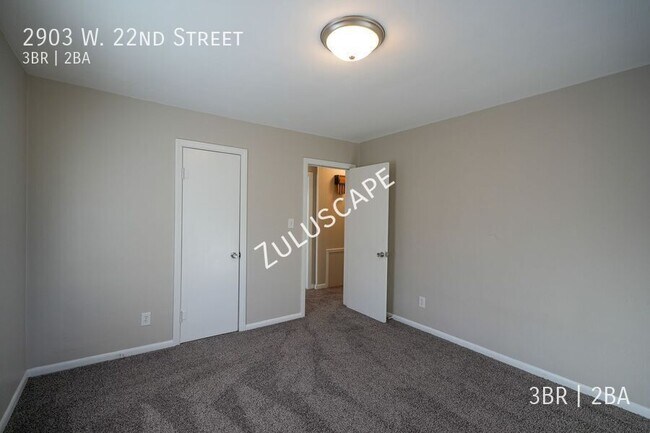 Building Photo - 2903 W 22nd St