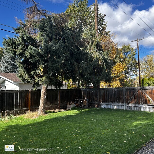 Building Photo - 1919 N 31st St