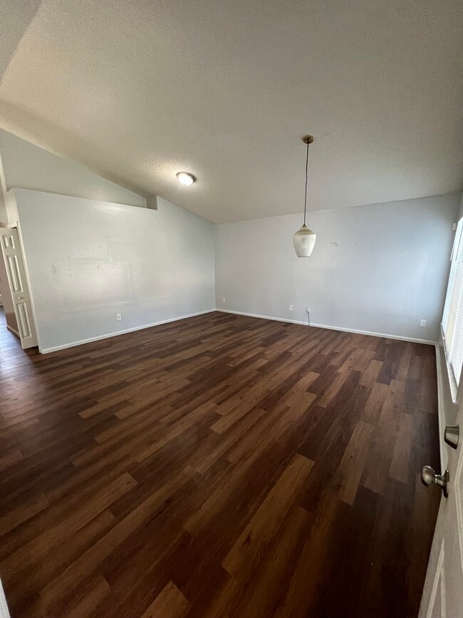 Building Photo - 4912 Aventura Blvd