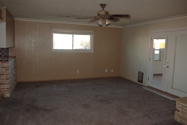 Building Photo - 2722 Verde Ave