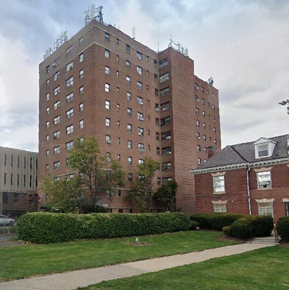 Building Photo - 110 Washington St