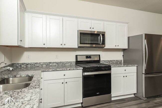 Building Photo - 5202 Dawn Break