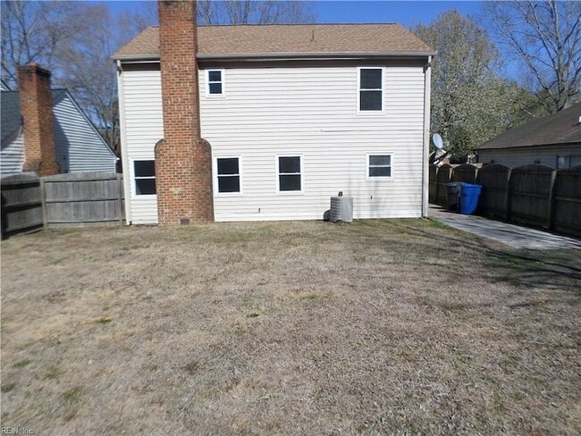 Building Photo - 2109 Clarion Ct