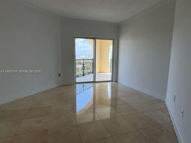 Building Photo - 1627 SW 37th Ave