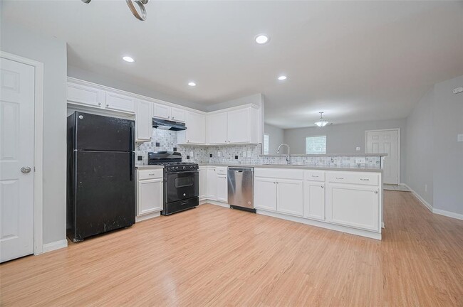 Building Photo - 18139 Flower Grove Ct