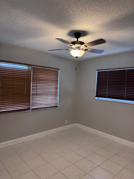 Building Photo - 2616 NW 49th St