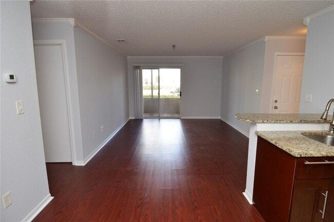 Building Photo - 10265 Gandy Blvd N