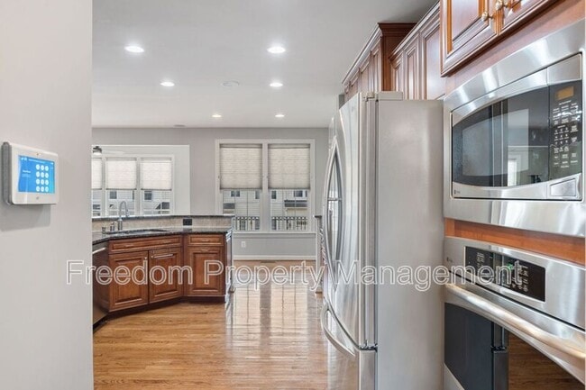 Building Photo - 42524 Rowderbury Sq