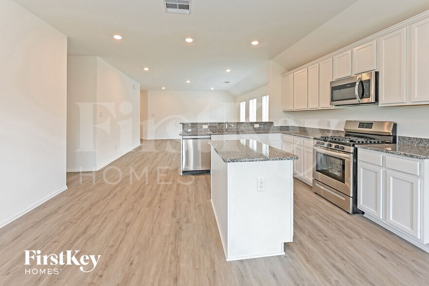 Building Photo - 5214 Eagleton Dr