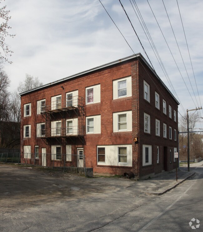 Primary Photo - 293 Columbus Ave