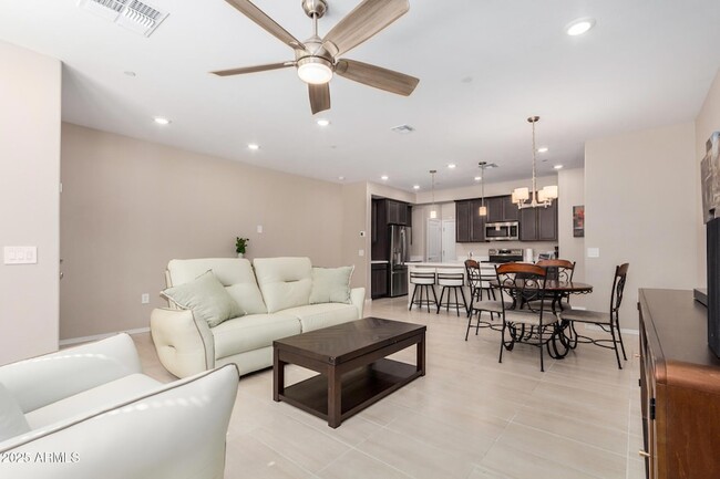 Building Photo - 2631 S Sulley Dr