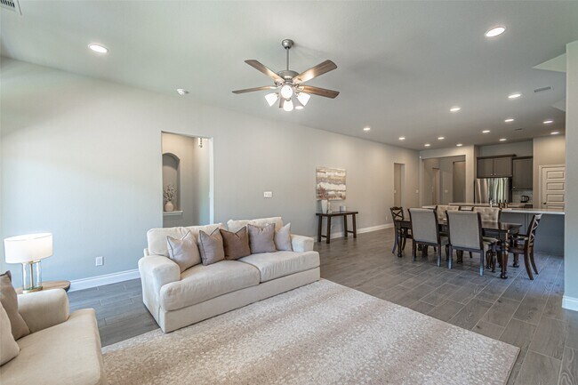 Building Photo - 546 Cedar Harbor Ct