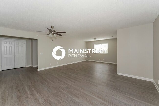 Building Photo - 4 Bedroom Pet-Friendly Home in Antioch, TN...