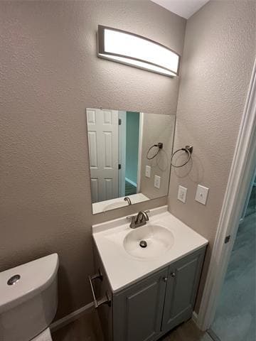 Building Photo - 2930 Gardenia Dr