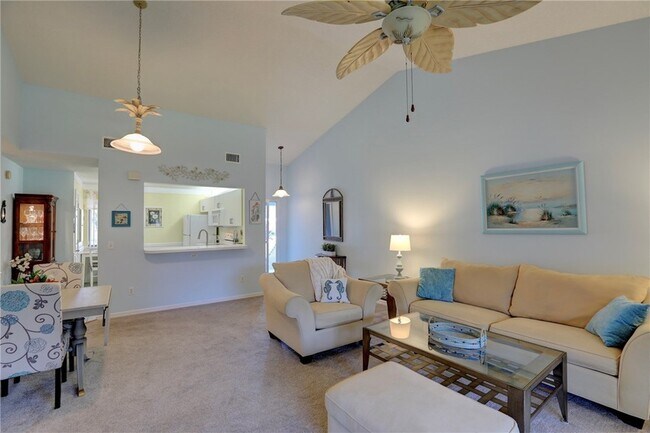 Building Photo - 9635 Riverside Dr