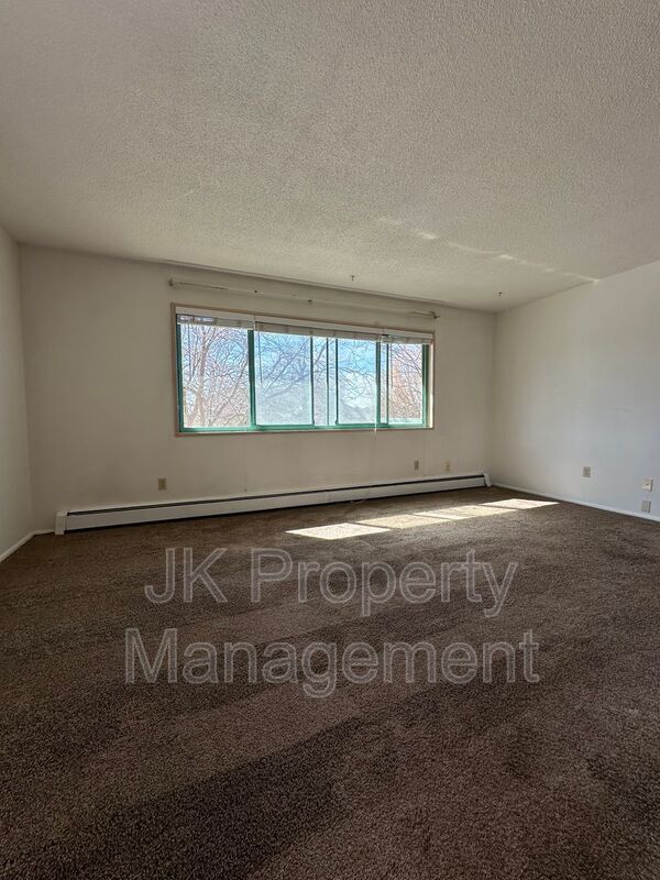 Building Photo - 23 11th St S