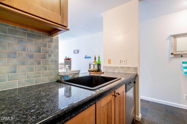 Building Photo - 321 E Surfside Dr