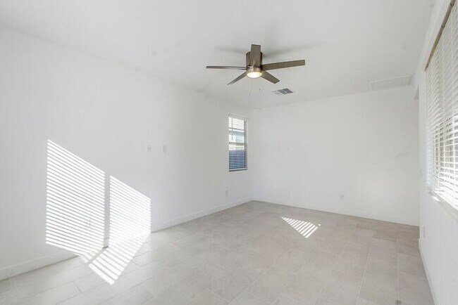 Building Photo - New Mattamy Home!