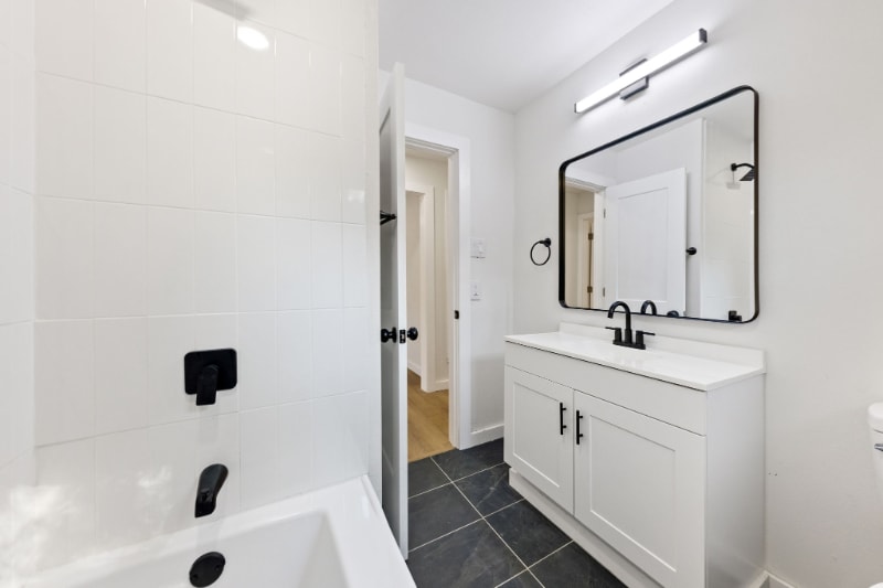 Building Photo - 608 Blueberry Blvd