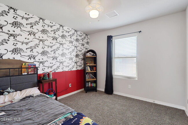 Building Photo - 6016 Hidden Clove Ct