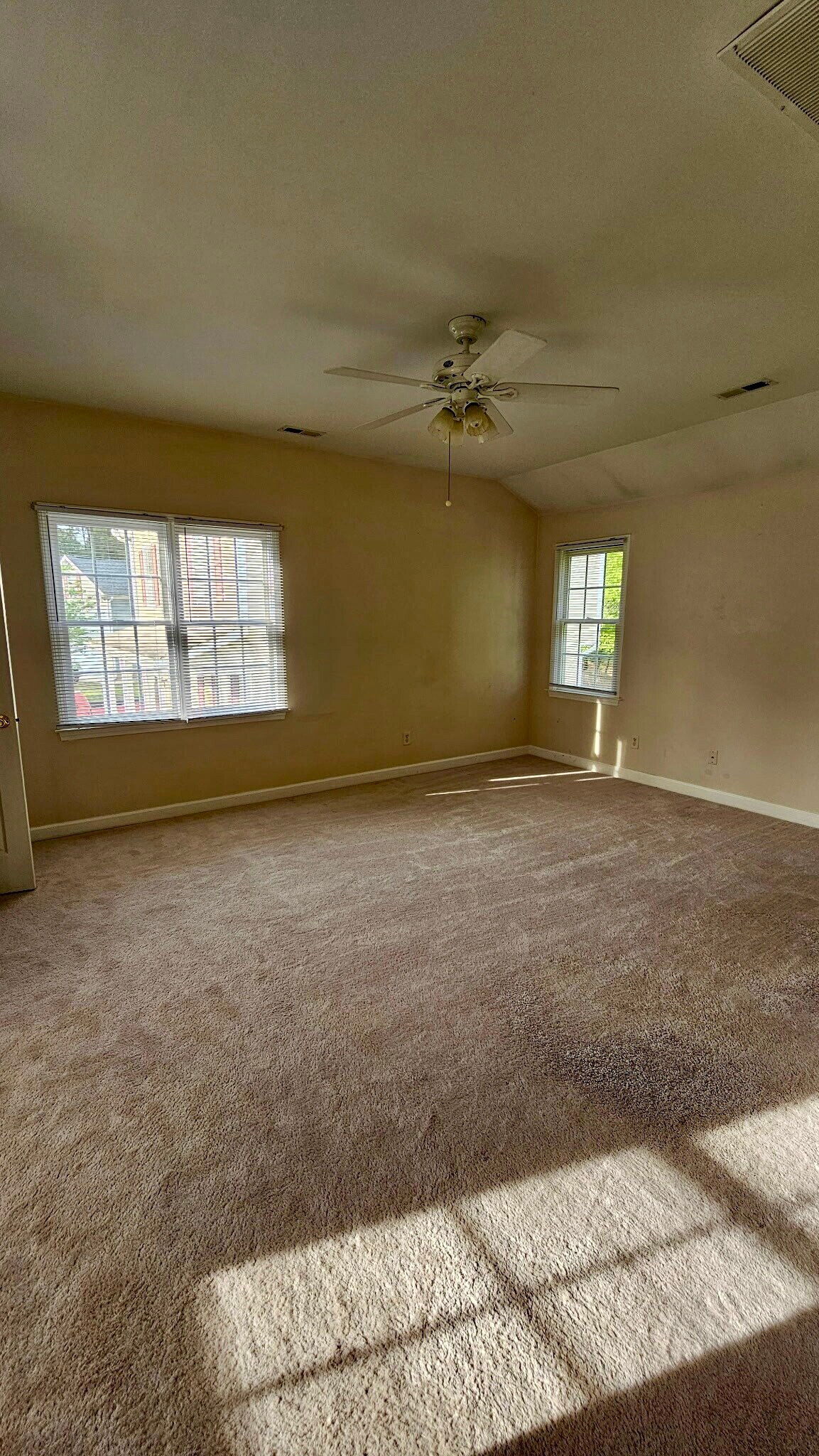 Building Photo - 7 Woodsage Ln