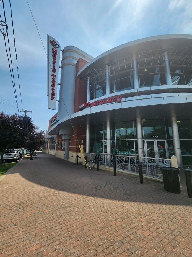 Building Photo - 1611 Central Ave