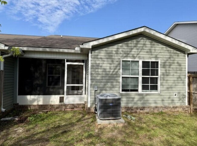 Building Photo - 118 Jasmine Cir