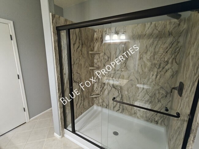 Building Photo - 7485 W Briner Dr