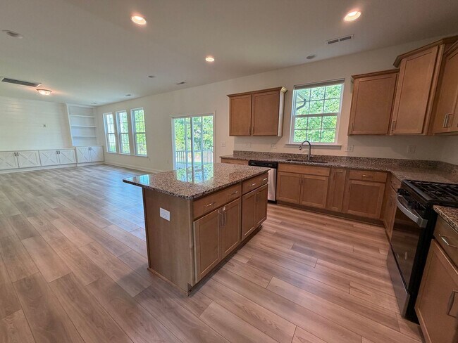 Building Photo - 763 Heartpine Dr