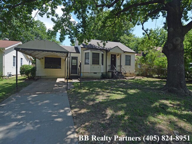 Primary Photo - 249 S Richmond Ave