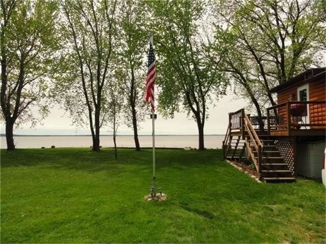 Building Photo - 560 N Douglas St