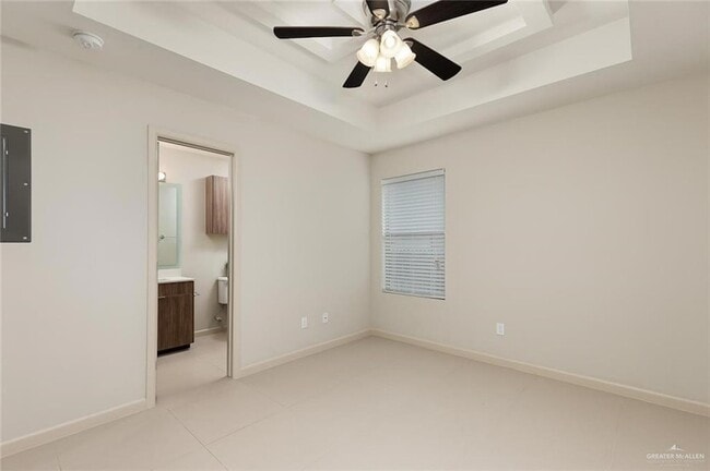 Building Photo - 1408 Deer Hls