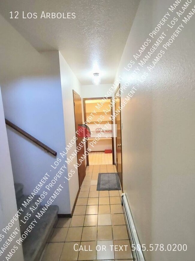 Building Photo - 12 Los Arboles Dr