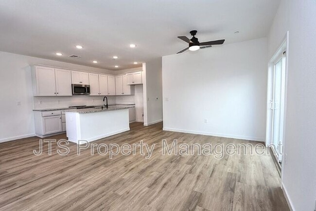 Building Photo - 4256 Aura Way