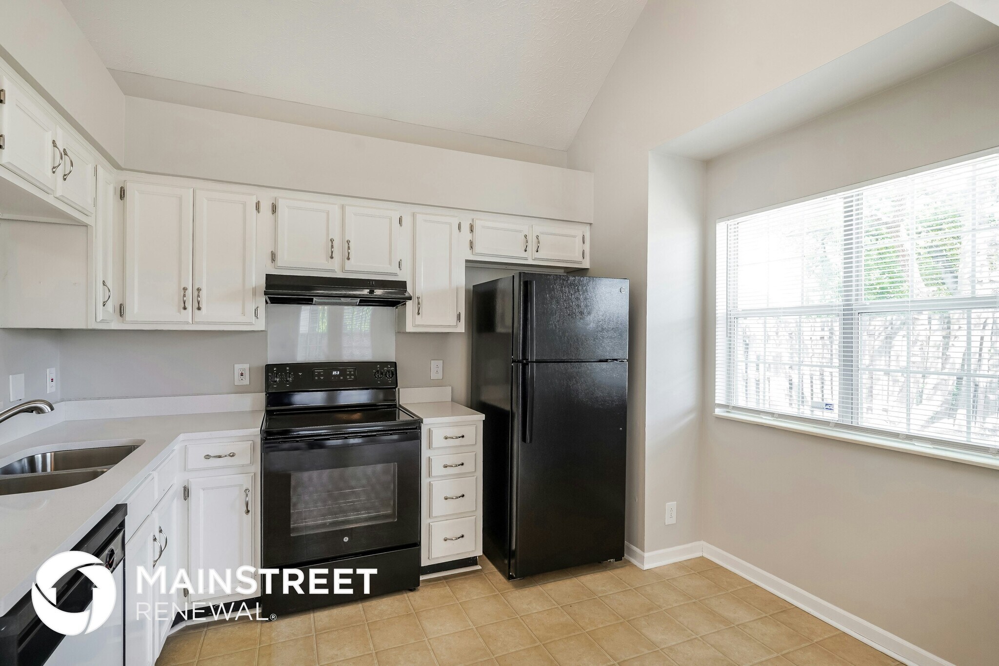 Building Photo - 503 Selsey Ct S
