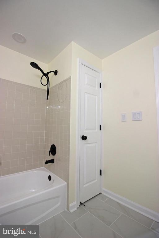 Building Photo - 3655 Islington St