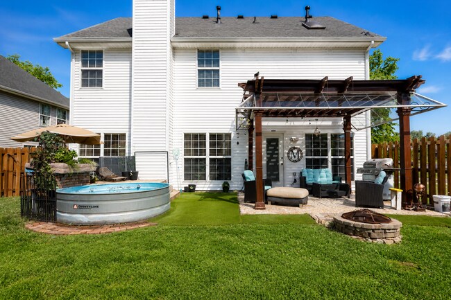 Building Photo - Beautifully Renovated 3 Bed / 2.5 Bath Home on Quiet Cul-de-Sac