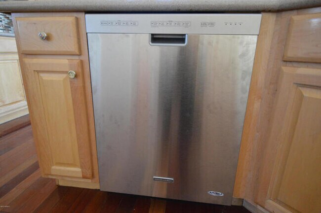 Building Photo - COMING SOON!! 5 bed 3 bath, 3000 + SFT with pool in Carino Estates, Chandler