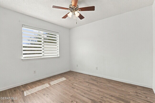 Building Photo - 6728 Dakota Ridge Dr
