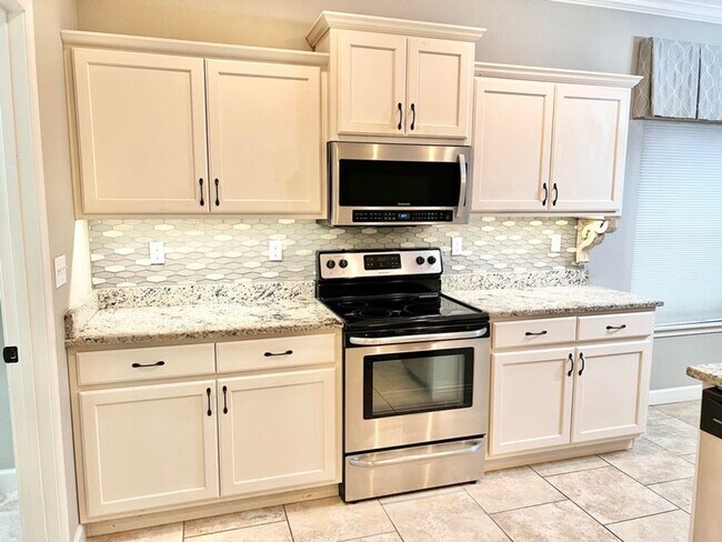 Building Photo - Duplex in Siena Estates at Branson Hills