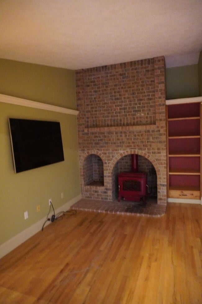 Building Photo - 24002 NE 120th Ct