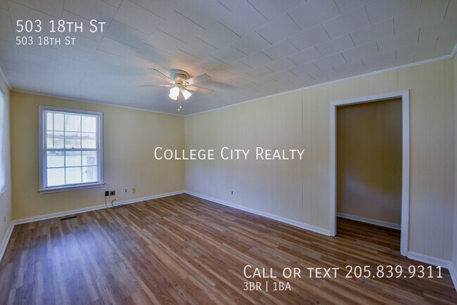 Building Photo - 503 18th St