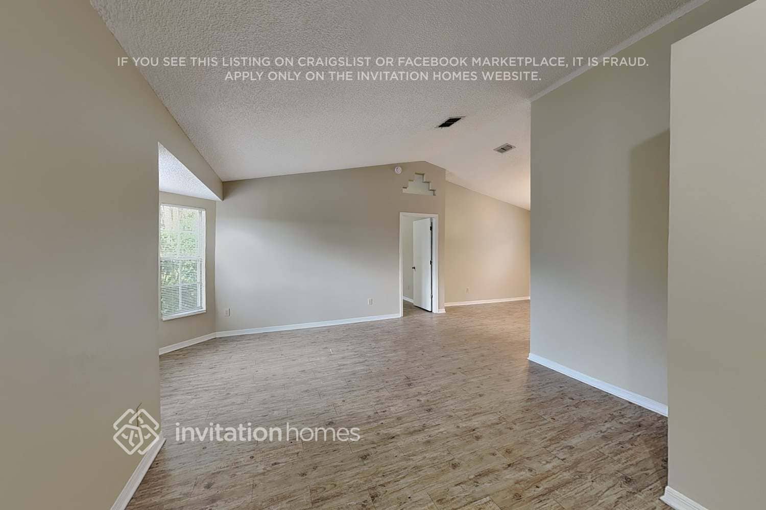 Building Photo - 2624 Lake Jackson Cir