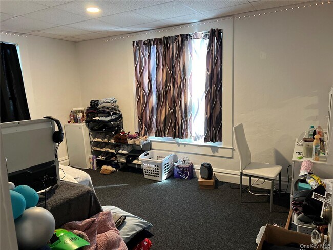 Building Photo - 53 Gleneida Ave