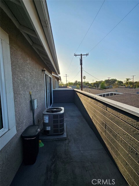 Building Photo - 1120 Nicklett Ave