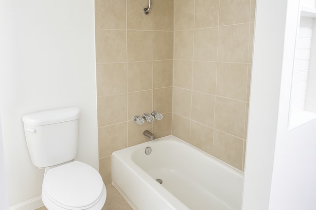 Building Photo - 1405 La Fonda Cir