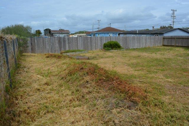 Building Photo - Very Cute Beach Cabin! Between Eureka & Arcata, 2 bedroom home with spacious yard